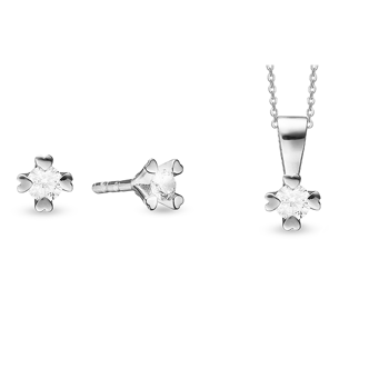 by Aagaard set, with a total of 0,15 ct diamonds Wesselton VS
